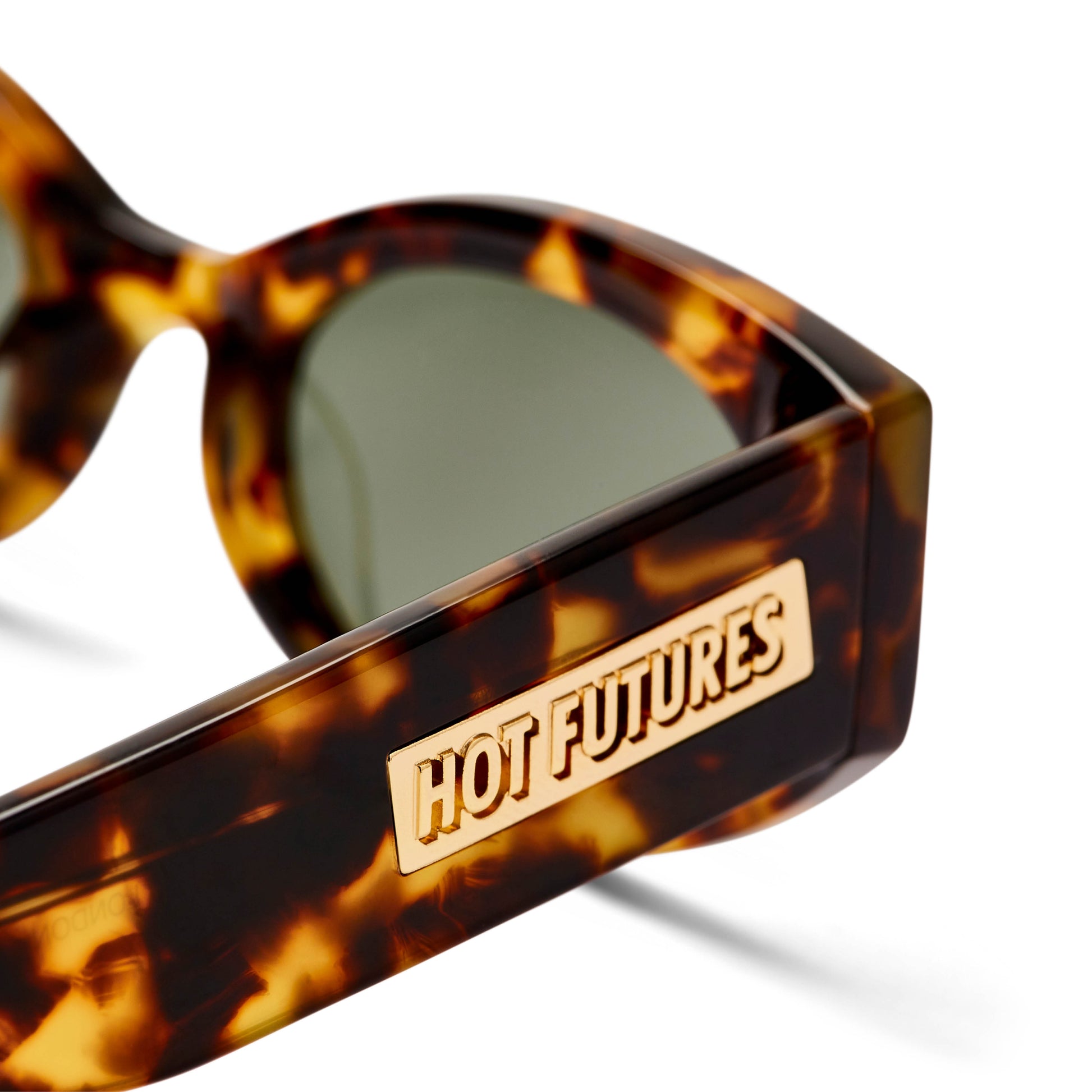 close up hot of the Cosmic Rebel tortoiseshell frame sunglasses